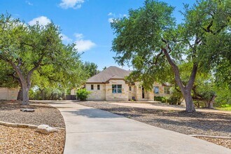 224 Magnolia Blossom Cove in Driftwood, TX - Foto de edificio - Building Photo