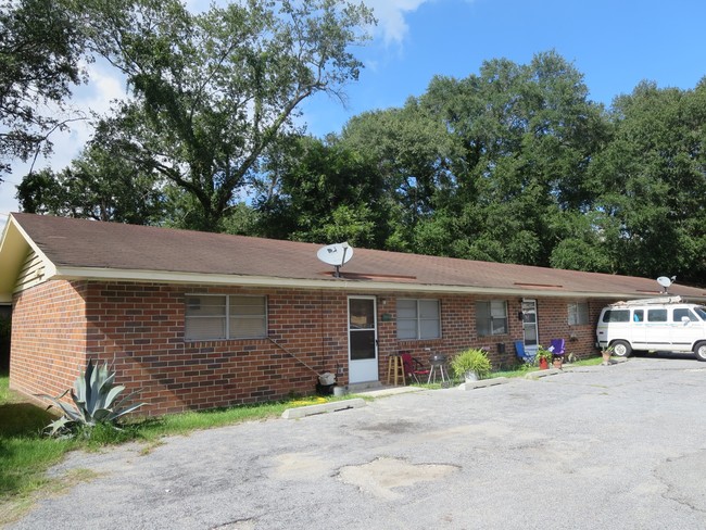 400 E Magnolia St in Valdosta, GA - Building Photo - Building Photo