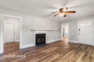 82 Sand Hill School Rd in Candler, NC - Building Photo - Building Photo