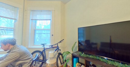 22 Euston St in Brookline, MA - Building Photo - Building Photo