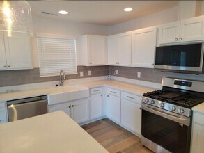 7703 Mossy Lndg Ln in Knoxville, TN - Building Photo - Building Photo