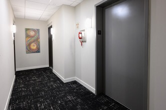 Veterans Village in Philadelphia, PA - Foto de edificio - Interior Photo