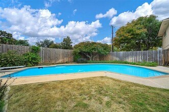 2608 Evans Dr in Plano, TX - Foto de edificio - Building Photo