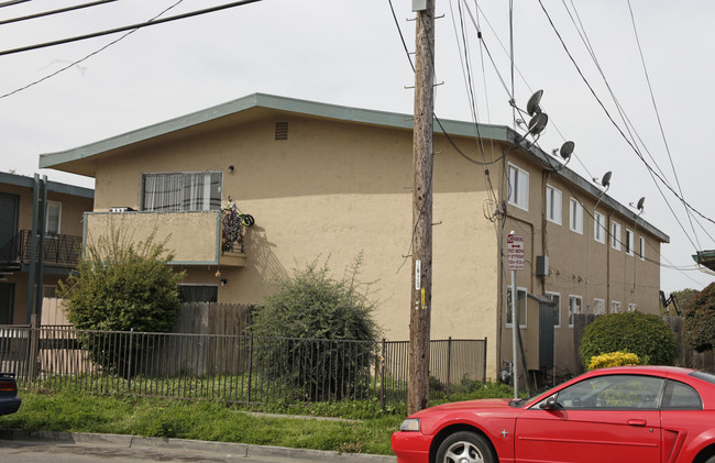 26945 Tyrrell Ave in Hayward, CA - Building Photo - Building Photo