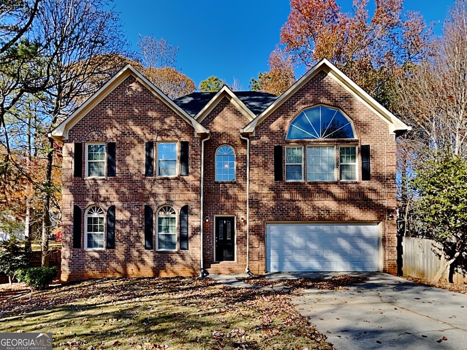 2255 Evergreen Ln in Lawrenceville, GA - Building Photo