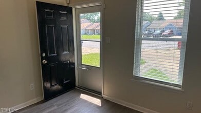 820 Stephanie Ct in Virginia Beach, VA - Building Photo - Building Photo