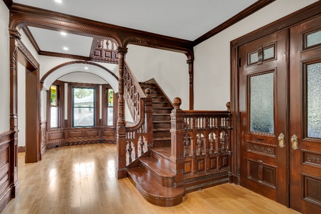 14 Summit St