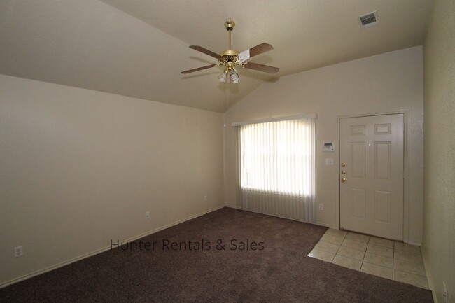 4906 John David Dr in Killeen, TX - Building Photo - Building Photo