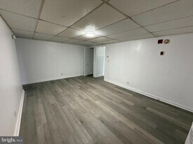 2001 McKinley St in Philadelphia, PA - Building Photo