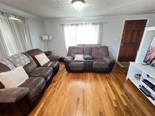 141 Derby Rd in Revere, MA - Building Photo - Building Photo