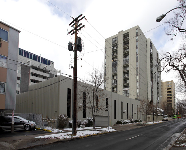 Governor's Park Condominiums in Denver, CO - Building Photo - Building Photo