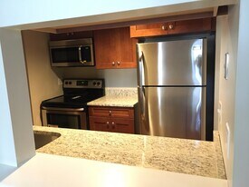 19 Bow St, Unit 17-16 in Somerville, MA - Building Photo
