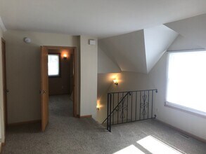 409 Fairview Ave N-Unit -Unit 2 in St. Paul, MN - Building Photo - Building Photo