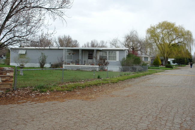 1200 S Artesian Rd in Eagle, ID - Building Photo - Building Photo