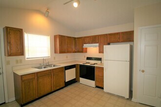 305 Shadow Glen Ct in Lexington, KY - Building Photo - Building Photo
