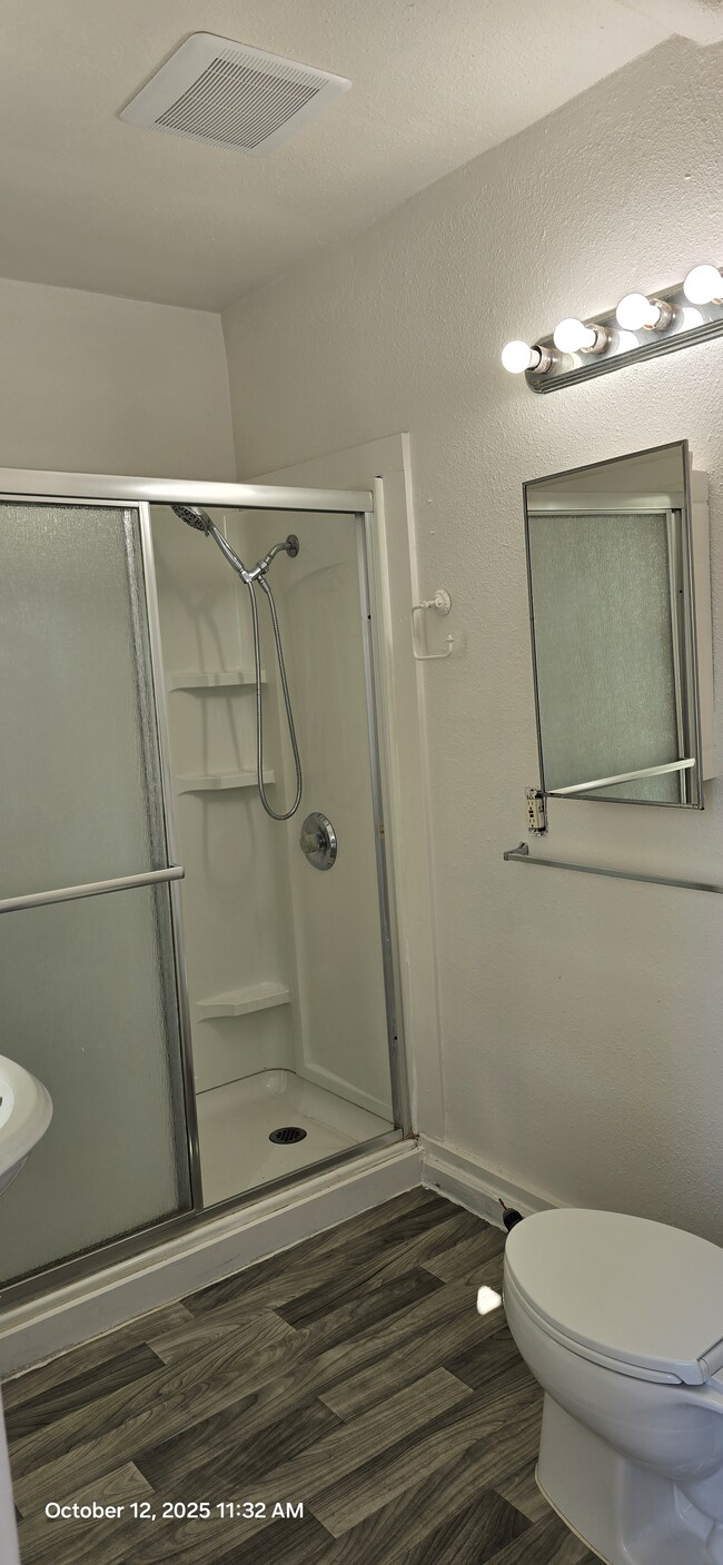 437 W 9th St, Unit #B