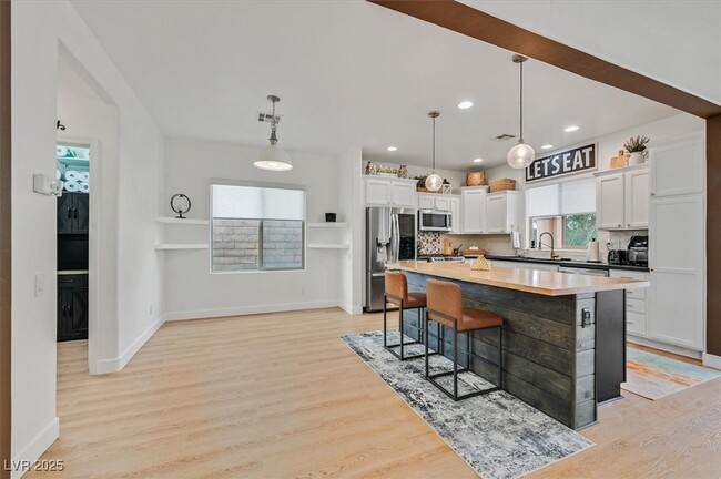 property at 11844 Ampucia Ct