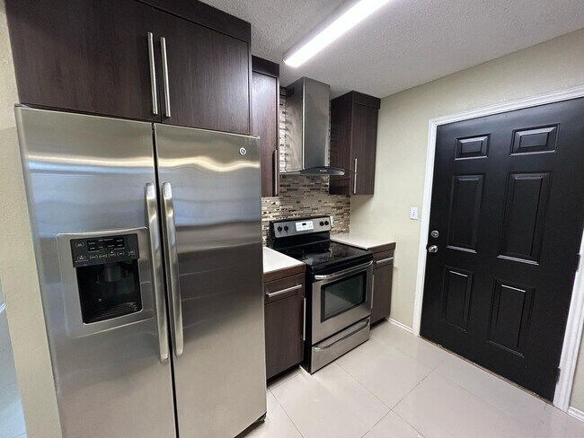 3921 Zinnia Ave in McAllen, TX - Building Photo - Building Photo