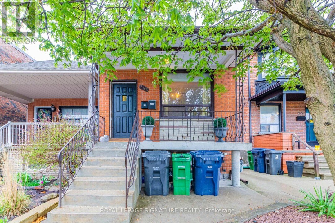 246 Nairn Ave in Toronto, ON - Building Photo