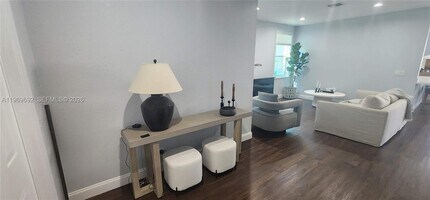 833 Vista Meadows Dr in Weston, FL - Building Photo - Building Photo