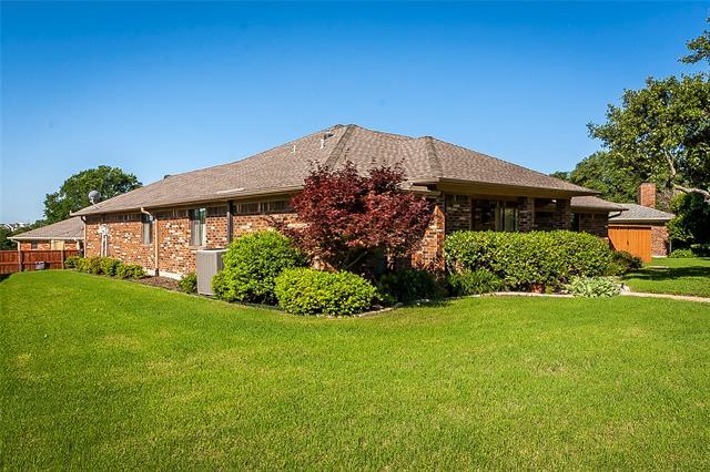 1004 Ledgemont Dr in Plano, TX - Building Photo - Building Photo