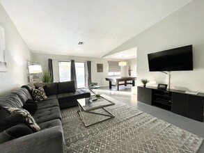 27205 Landau Blvd in Cathedral City, CA - Building Photo - Building Photo