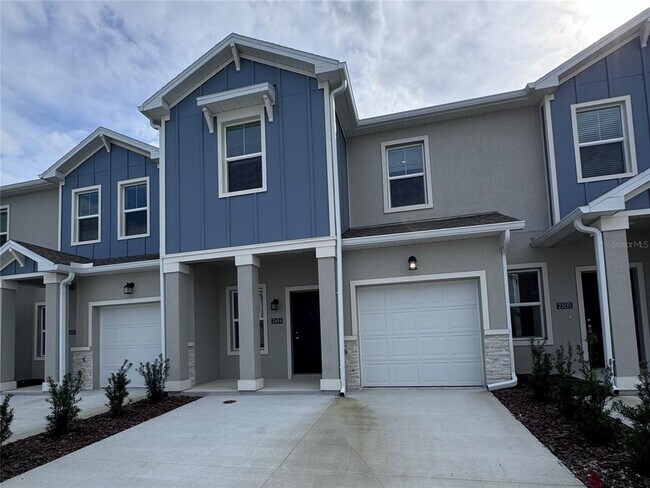2494 Skyline Lp in Kissimmee, FL - Building Photo - Building Photo