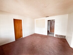 1302 E Collin St in Corsicana, TX - Building Photo - Building Photo