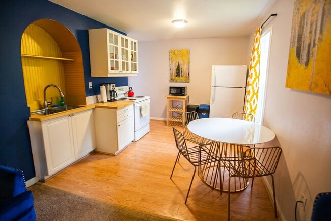 property at 706 E Stuart St