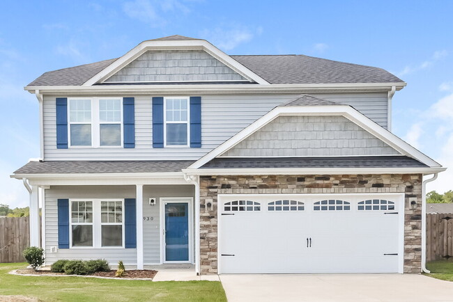 property at 930 Sandyhill Rd