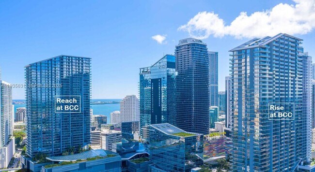 68 SE 6th St, Unit 2904 in Miami, FL - Building Photo - Building Photo