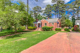 1216 Duplin Rd in Raleigh, NC - Building Photo - Building Photo