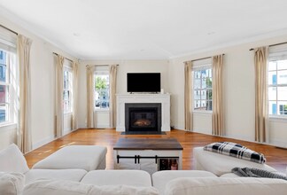 402 E 3rd St in Boston, MA - Building Photo - Building Photo