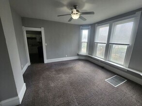 1323 Gaines St in Davenport, IA - Building Photo - Building Photo