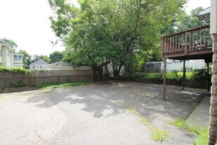 41 Chapman St, Unit 41 in Watertown, MA - Building Photo