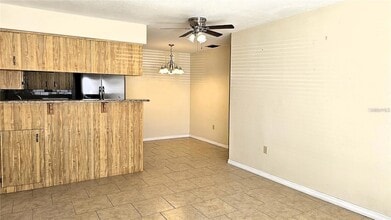 4330 Tahitian Gardens Cir in Holiday, FL - Building Photo - Building Photo