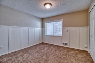 211 W Cooper Ave in Saratoga Springs, UT - Building Photo - Building Photo