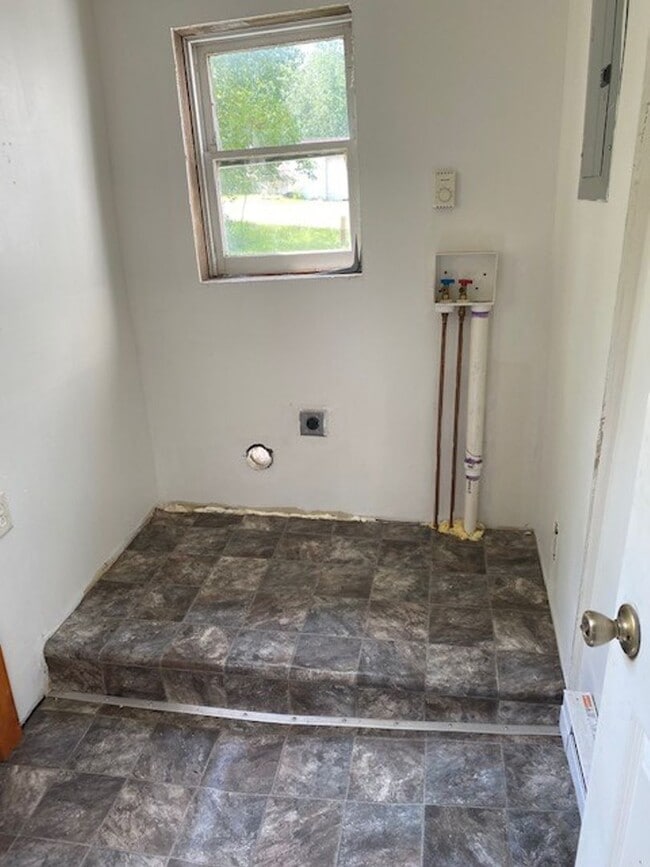 1001 W Laurel St in Brainerd, MN - Building Photo - Building Photo