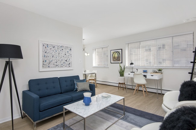 455 W. Wellington in Chicago, IL - Building Photo - Building Photo