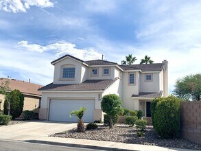 1707 Millstream Way in Henderson, NV - Foto de edificio - Building Photo