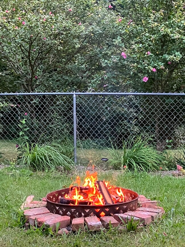 5 Lincoln Ave, Unit Floor 1 in Troy, NY - Building Photo - Building Photo