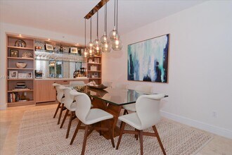 145 Jefferson Ave in Miami Beach, FL - Foto de edificio - Building Photo