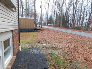 213 Appalachian Heights Rd in Bradley, WV - Building Photo - Building Photo