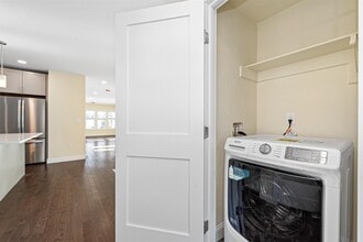 230 Fulton St, Unit 1 in Medford, MA - Building Photo - Building Photo