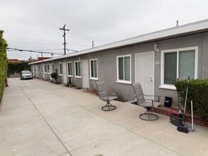 2881 Logan Ave in San Diego, CA - Building Photo - Building Photo