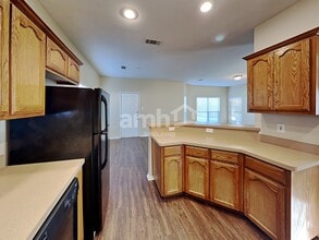 1136 Browntop St in Crowley, TX - Building Photo - Building Photo