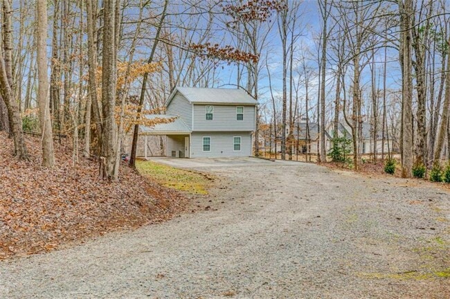 property at 2535 Hickory Rd