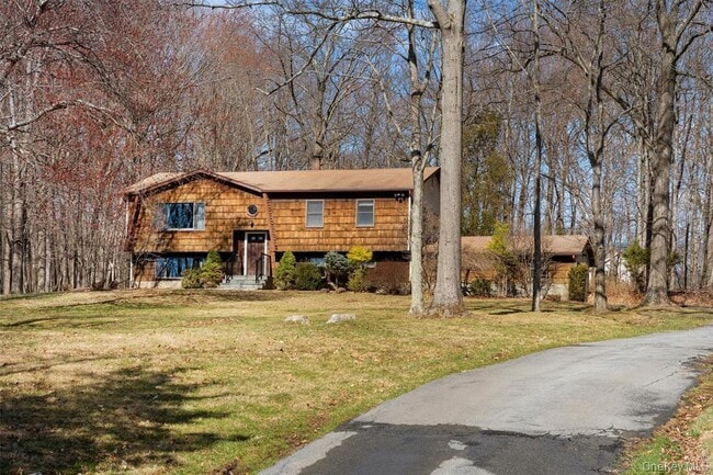 property at 21 Janice Dr