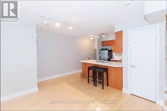 415-415 Jarvis St in Toronto, ON - Building Photo - Building Photo