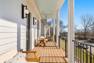 1010 Wade Ave in Nashville, TN - Building Photo - Building Photo